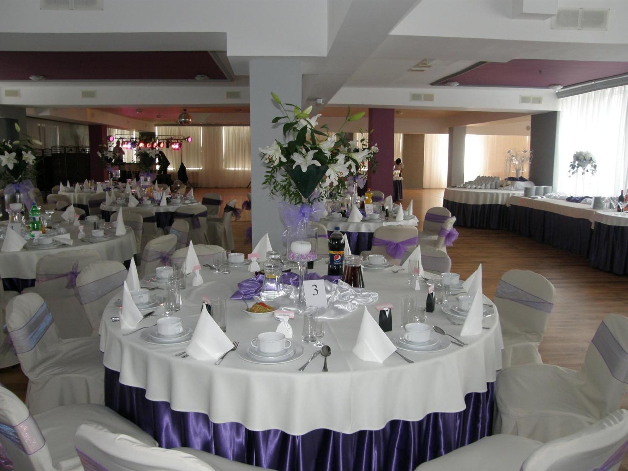 Hotel Akor 비드고슈치 외부 사진