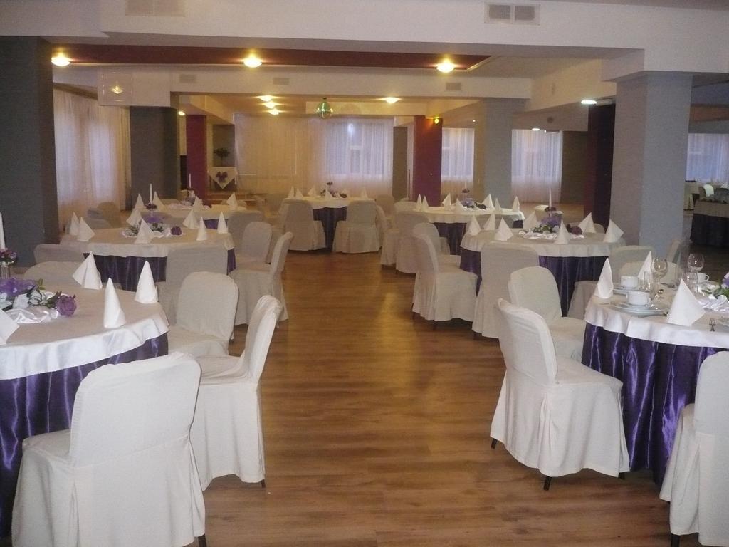 Hotel Akor 비드고슈치 외부 사진